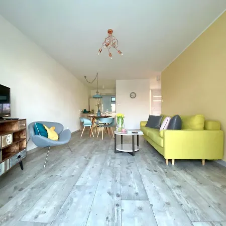 Aravel Old Town Apartments *