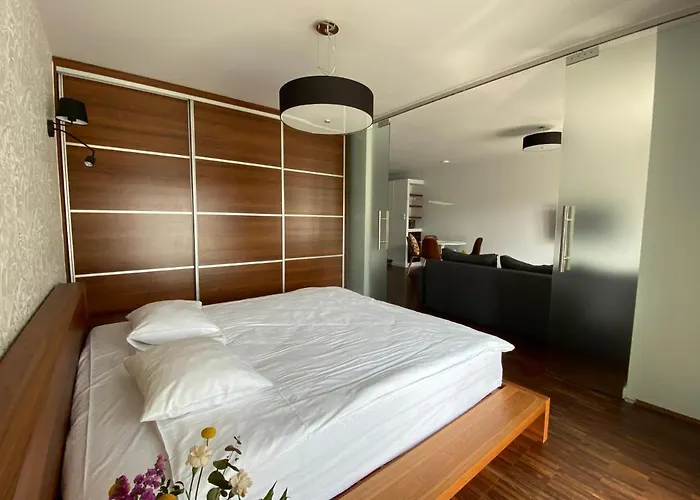 Aravel Old Town Apartments *