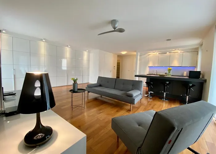 Aravel Old Town 公寓