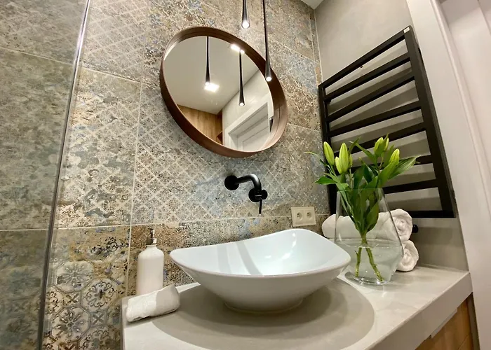 Aravel Old Town Apartments *