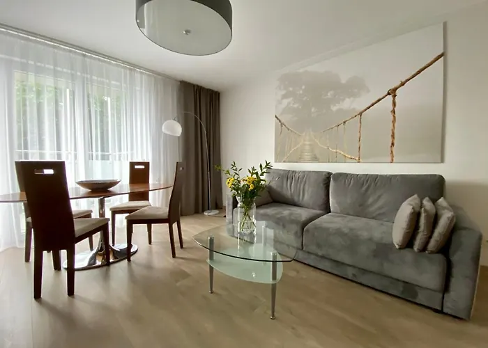 Aravel Old Town Apartments Apartment