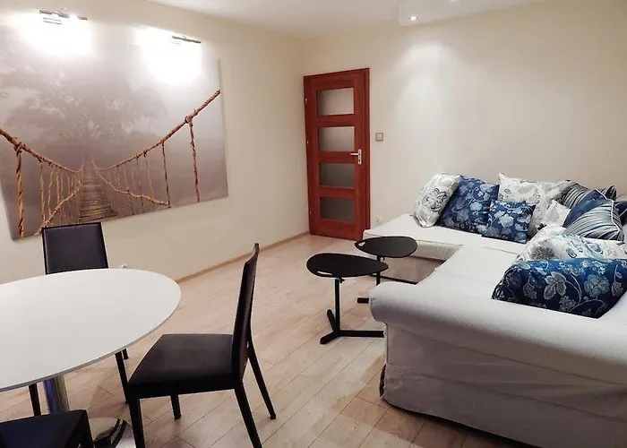 Aravel Old Town 公寓 *