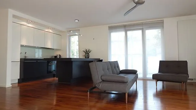 Aravel Old Town Apartments Apartment